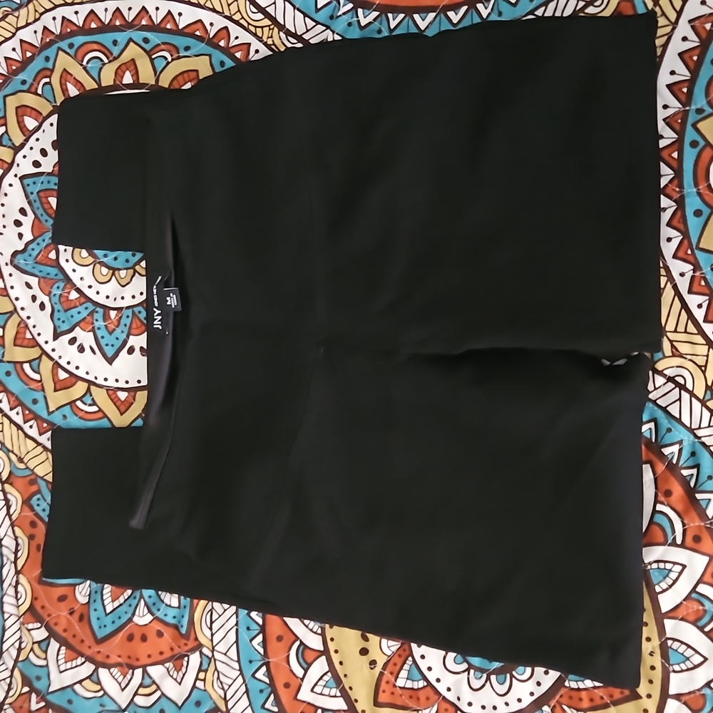 Jones new York size medium stretch pants